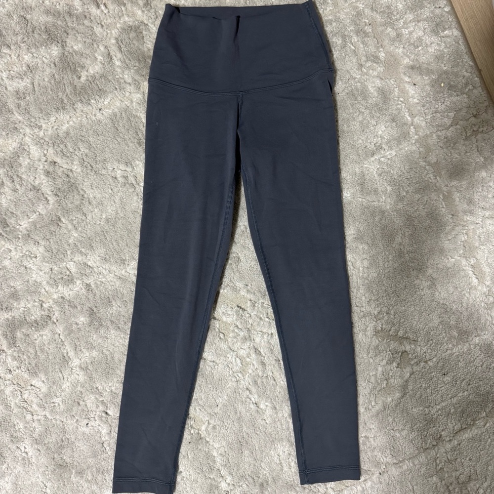 Aritzia TNA butter leggings